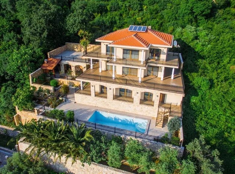 villa de 5 chambres 663 m² Budva, Monténégro