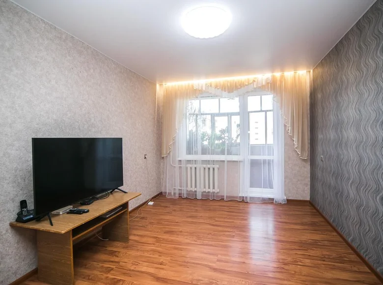 Mieszkanie 4 pokoi 87 m² Mińsk, Białoruś