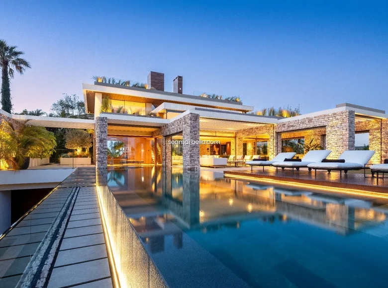 5 bedroom villa  Marbella, Spain