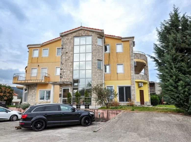 Mieszkanie 2 pokoi 73 m² Lastva Grbaljska, Czarnogóra