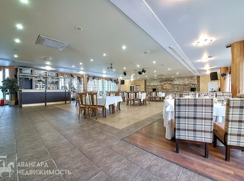 Restaurante, cafetería 342 m² en Minsk, Bielorrusia