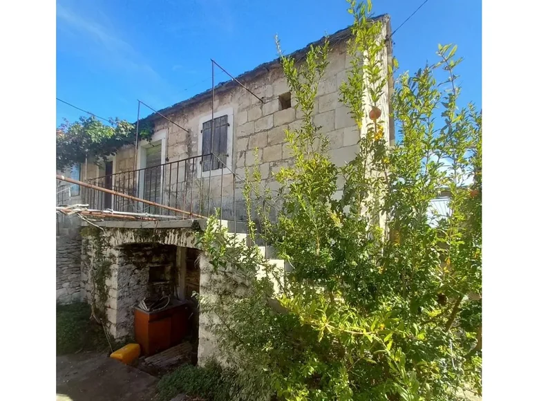 4 room house 120 m² Skrip, Croatia