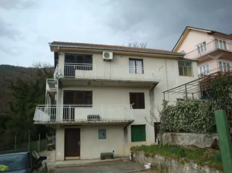 Casa 6 habitaciones 183 m² Montenegro, Montenegro