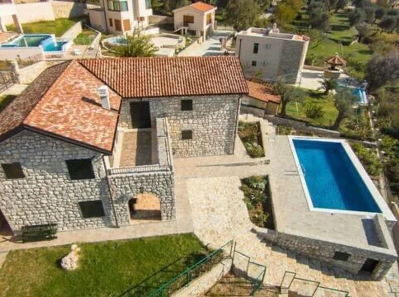 4 bedroom Villa  Bar, Montenegro