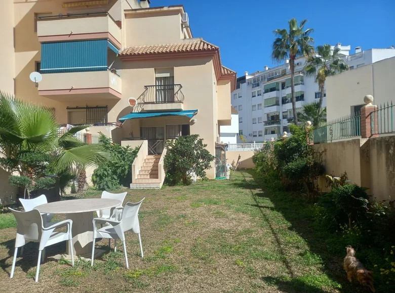 Haus 4 Schlafzimmer 140 m² Estepona, Spanien