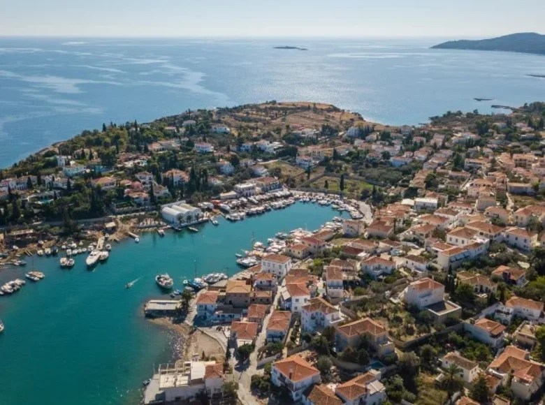 Dom wolnostojący 2 pokoi 140 m² Spetses, Grecja