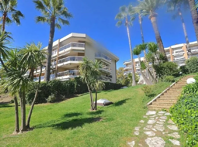 4 bedroom apartment 154 m² Nice, France