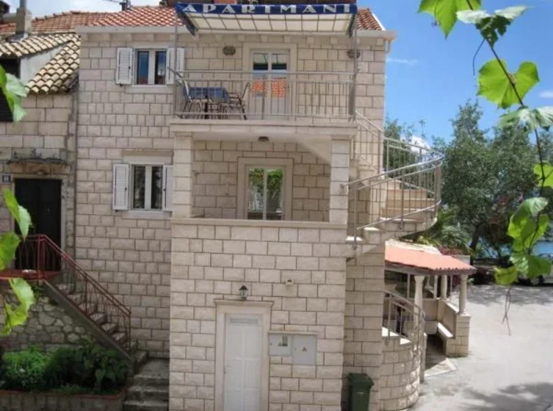 Вилла 6 спален 120 м², Все страны
