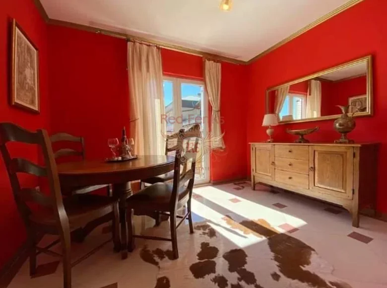 Mieszkanie 3 pokoi 90 m² Budva, Czarnogóra