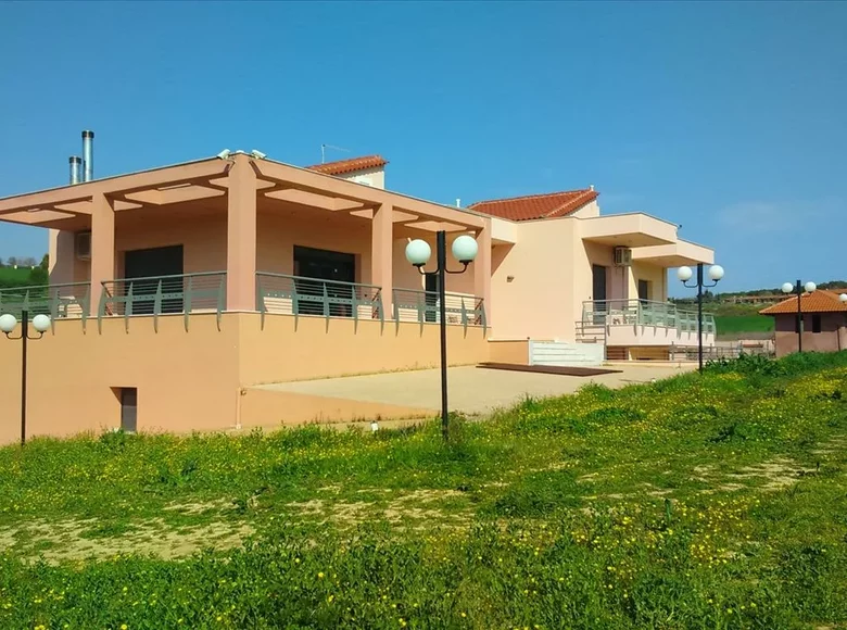Casa de campo 7 habitaciones 370 m² Kardia, Grecia