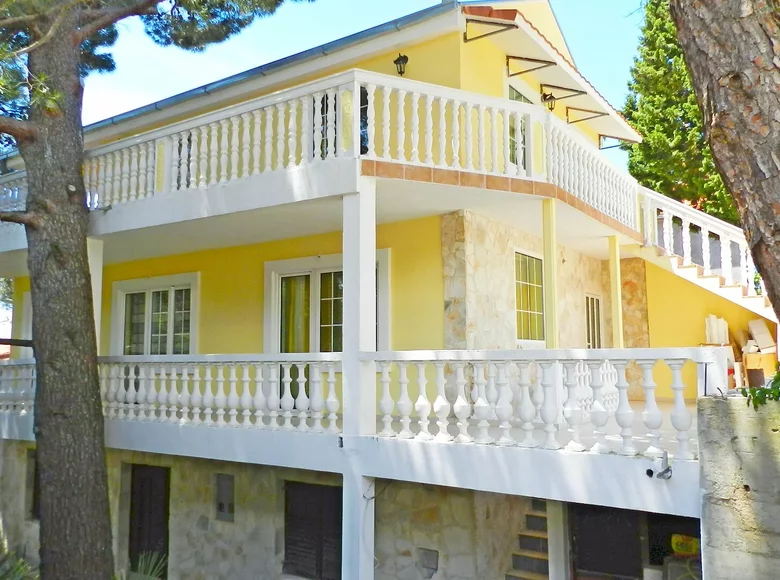 Casa 6 habitaciones 268 m² Bar, Montenegro