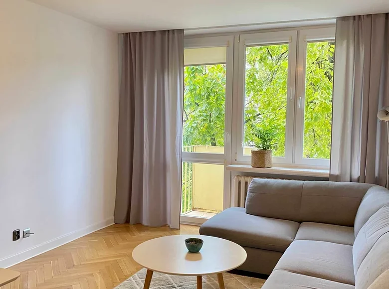 3 room apartment 50 m² in Warsaw, Poland