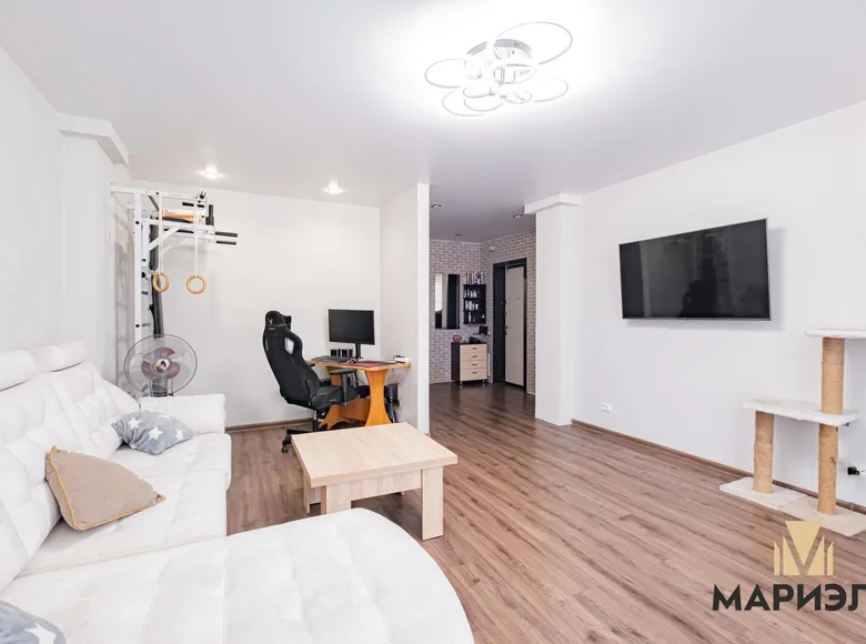 Mieszkanie 3 pokoi 89 m² Mińsk, Białoruś