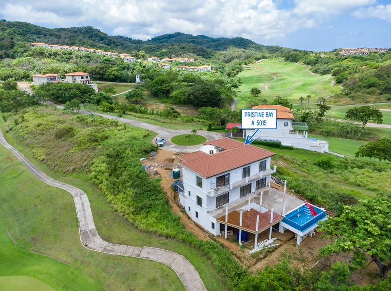 6 bedroom house 613 m² Roatan, Honduras
