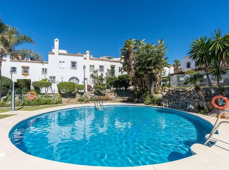 Stadthaus 3 Schlafzimmer 134 m² Casares, Spanien