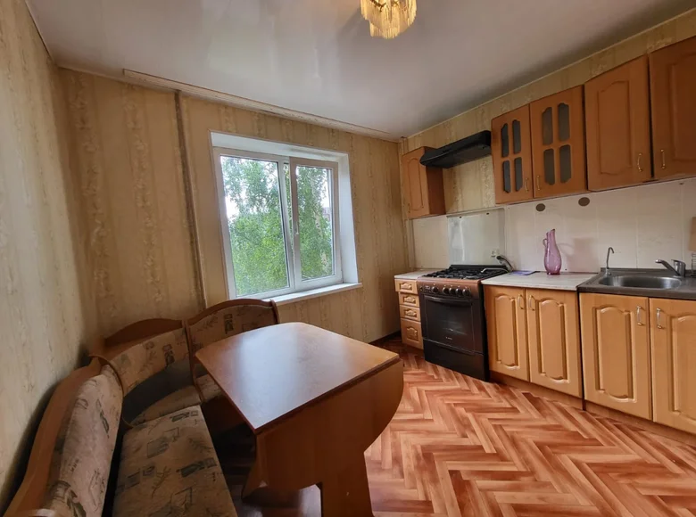Mieszkanie 2 pokoi 57 m² Gatczyna, Rosja