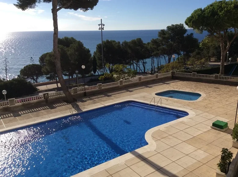 2 bedroom apartment 70 m² Salou, Spain