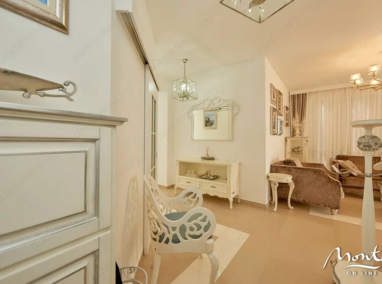 3 bedroom apartment 150 m² Budva, Montenegro