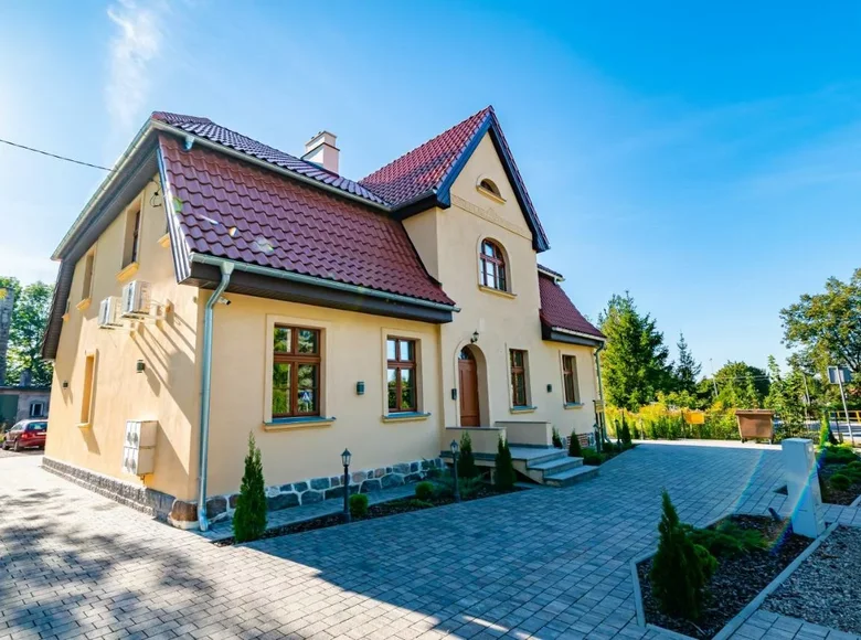 Villa 420 m² Biskupiec, Poland