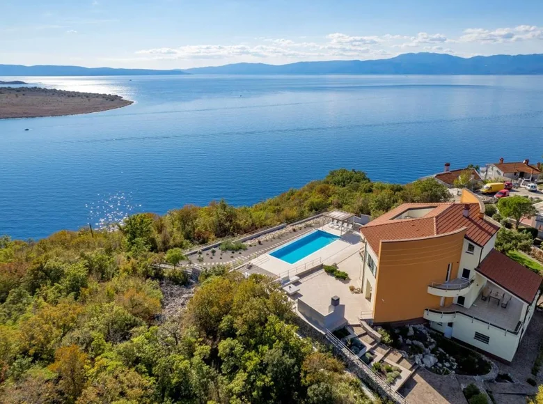 6 bedroom villa 463 m² Grad Rijeka, Croatia