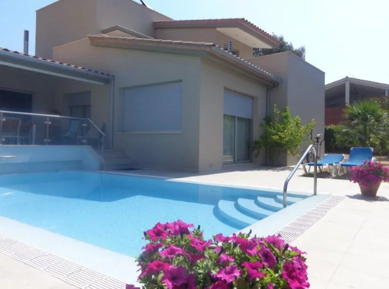 3 bedroom house 250 m² Costa Brava, Spain