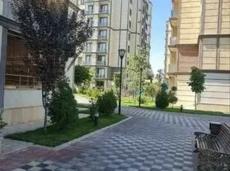 Kvartira 3 xonalar 83 m² Toshkentda