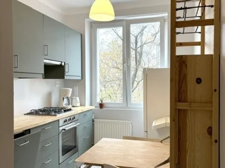 2 room apartment 43 m² in Warsaw, Poland