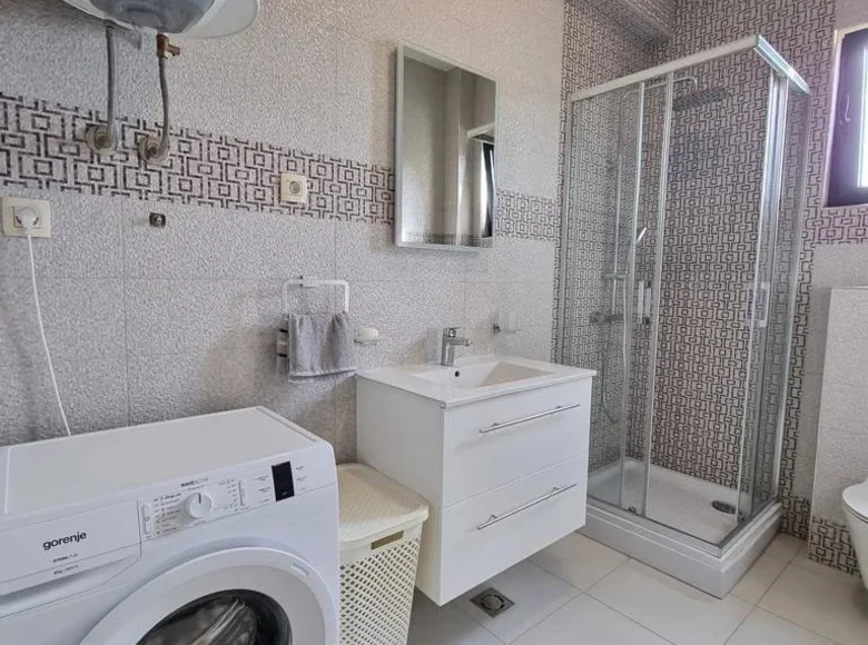 Wohnung 2 Schlafzimmer 72 m² Becici, Montenegro