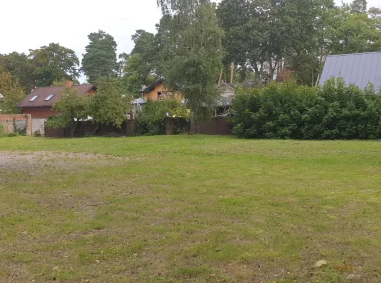 Atterrir 2 302 m² Jurmala, Lettonie
