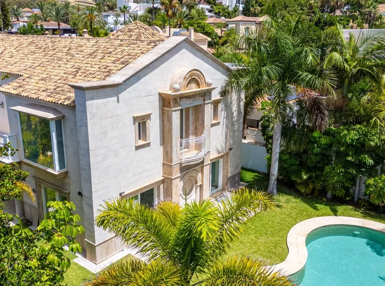 Дом 4 спальни 654 м² San Pedro Alcantara, Испания