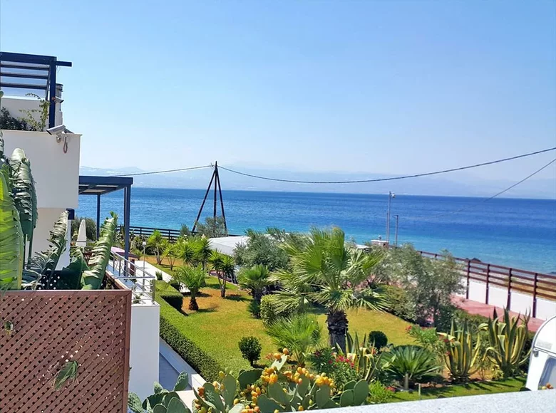Villa de 6 habitaciones 370 m² Municipality of Loutraki and Agioi Theodoroi, Grecia