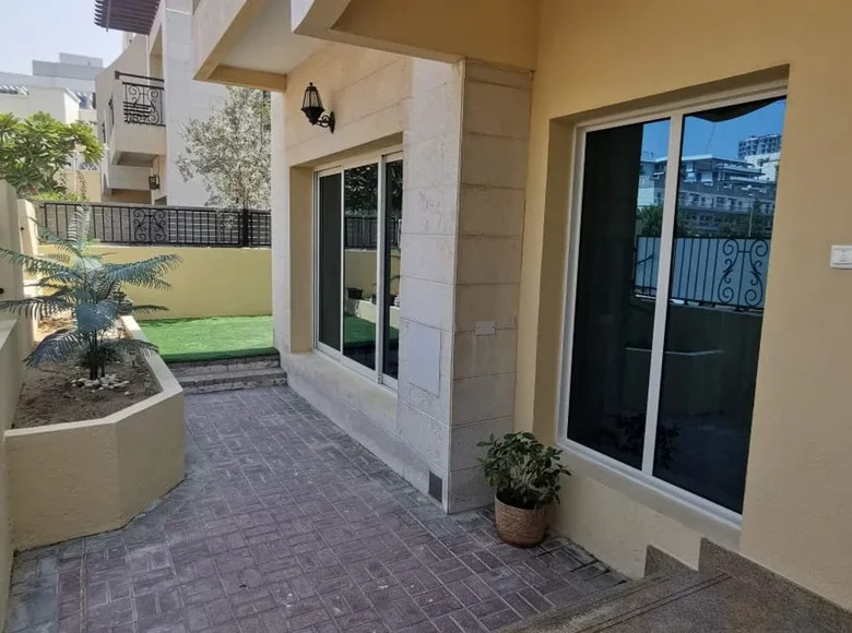 Stadthaus 3 Schlafzimmer 327 m² Dubai, Vereinigte Arabische Emirate