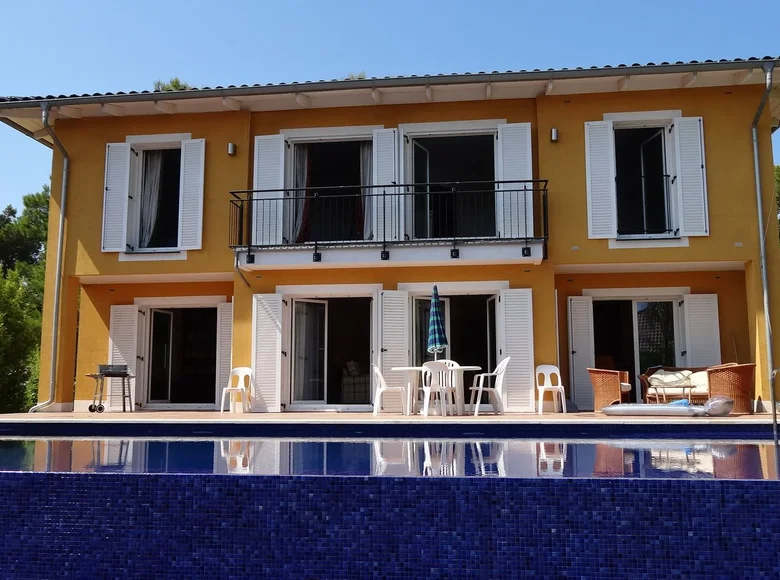 Вилла 4 спальни 354 м² Palmanova, Испания
