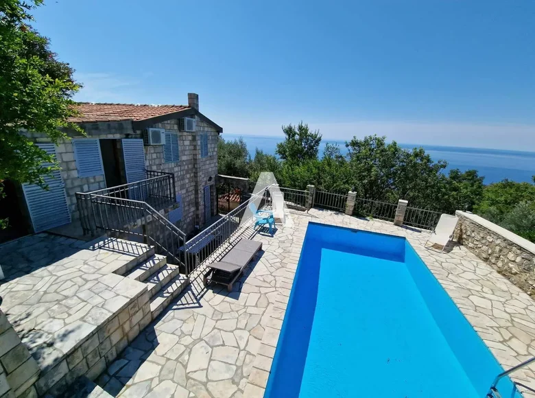 6 bedroom house  Rijeka-Rezevici, Montenegro