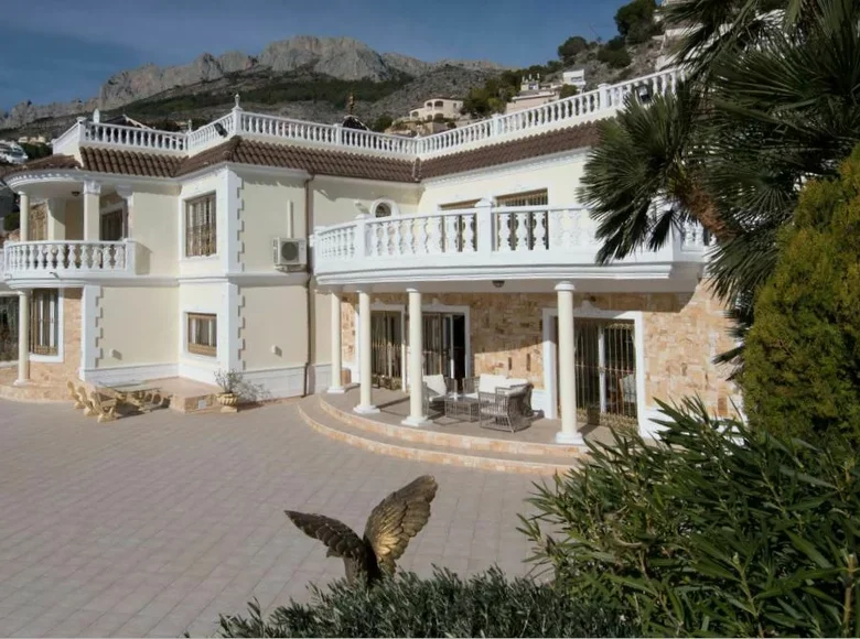 Вилла 4 спальни 743 м² Altea, Испания