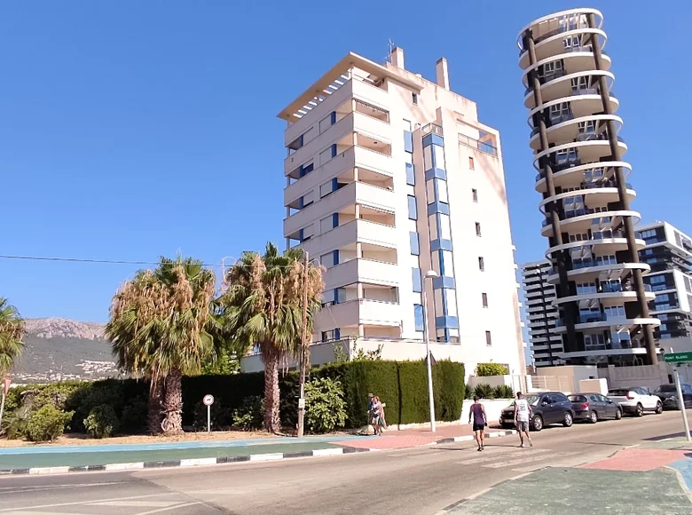 Mieszkanie 3 pokoi 154 m² Calp, Hiszpania