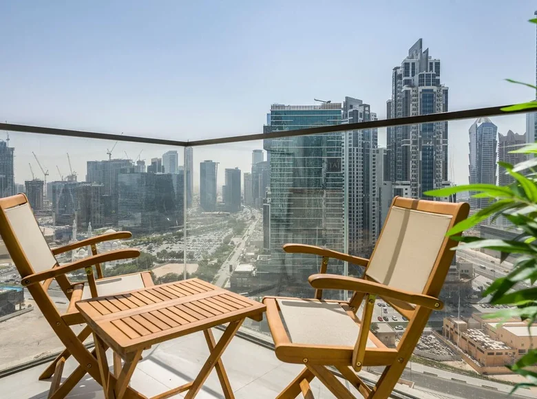Mieszkanie 2 pokoi 93 m² Dubaj, Emiraty Arabskie
