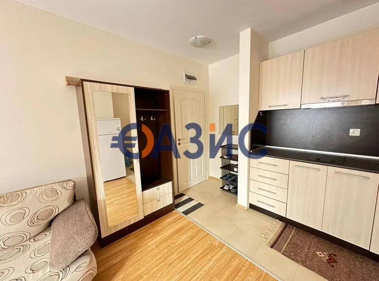 Mieszkanie 2 pokoi 55 m² Ravda, Bułgaria
