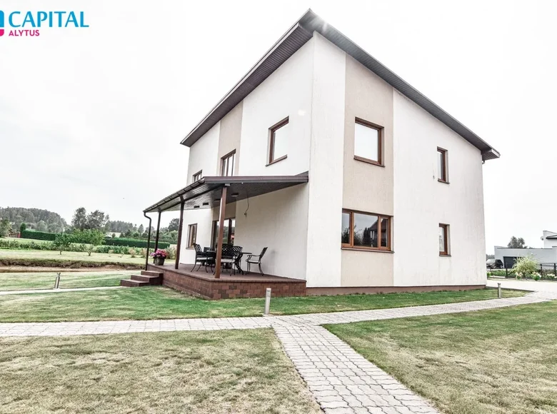 House 271 m² Alytus, Lithuania