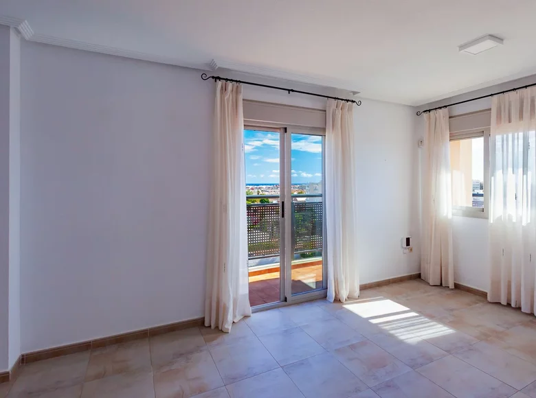 Penthouse z 1 sypialnią 47 m² Torrevieja, Hiszpania