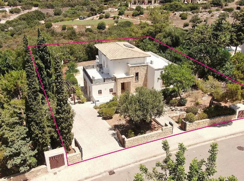 Villa 4 chambres 245 m² Paphos, Chypre