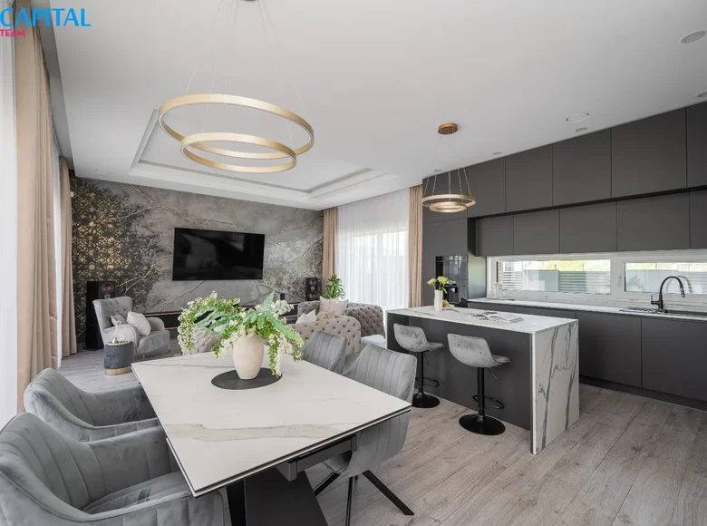 Casa 167 m² Pikutiskes, Lituania