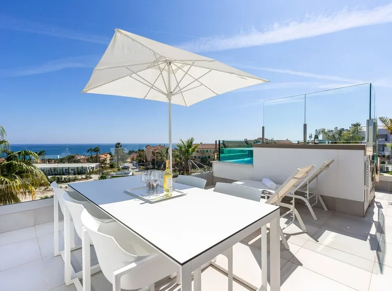 Mieszkanie 2 pokoi 110 m² Mijas, Hiszpania