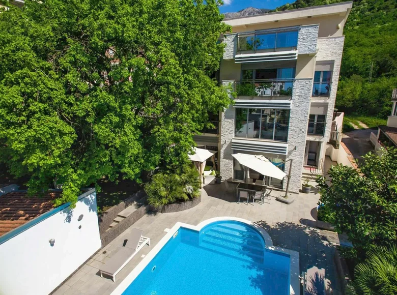 Villa 7 habitaciones 300 m² Montenegro, Montenegro