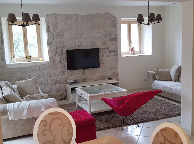 1 bedroom apartment 87 m² Dobrota, Montenegro
