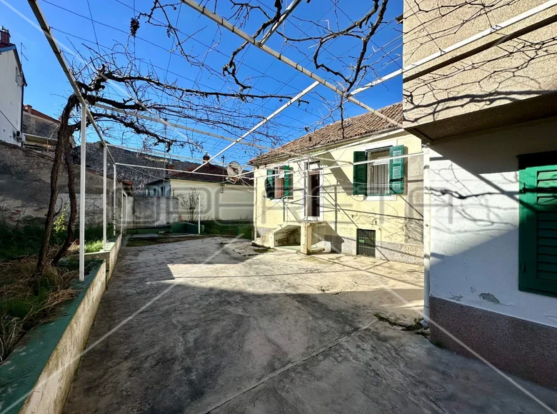 Haus 3 Zimmer 120 m² Sibenik, Kroatien