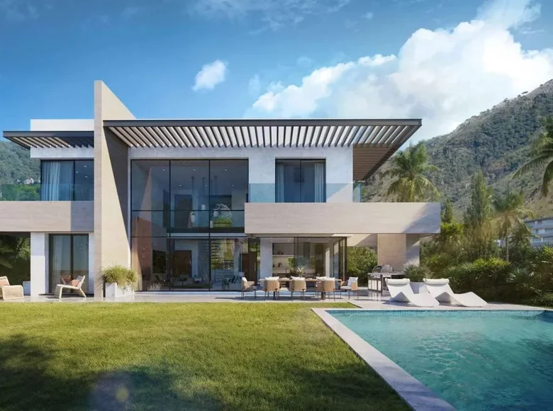 5 bedroom villa 397 m² Fuengirola, Spain