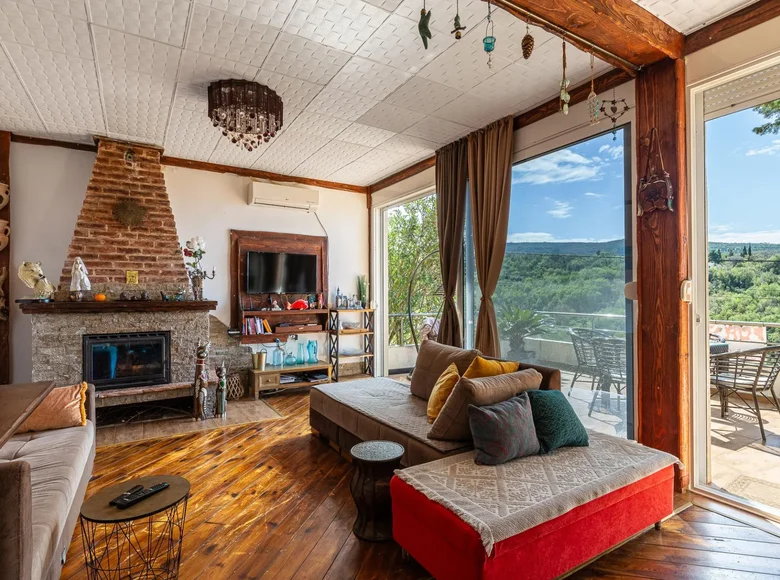 Wohnung 5 Schlafzimmer 210 m² Igalo, Montenegro