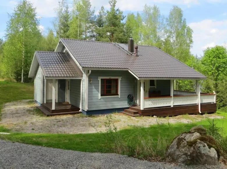 Dom wolnostojący 3 pokoi 80 m² Southern Savonia, Finlandia