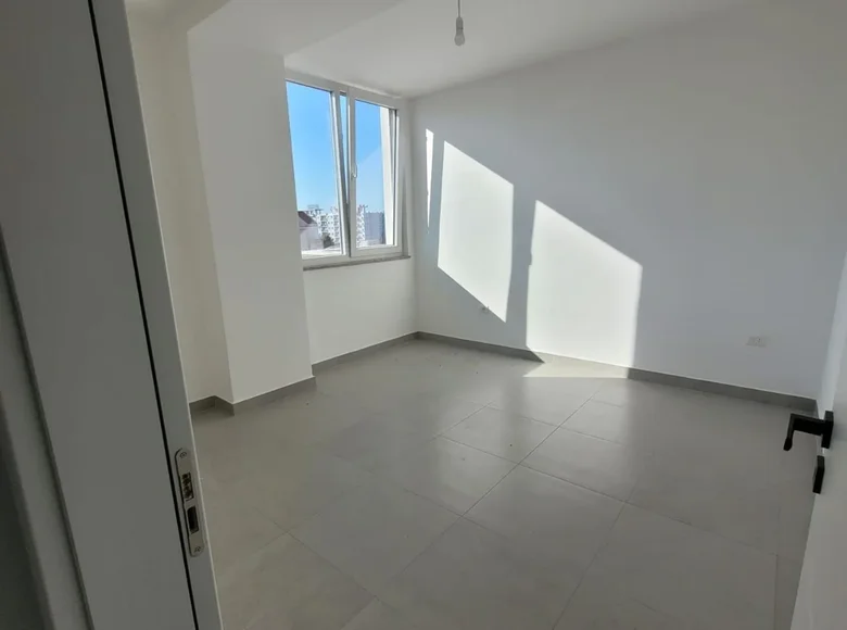 Mieszkanie 1 pokój 87 m² Bashkia Durres, Albania